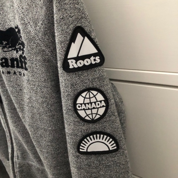 Banff Roots Zip Up Sweater - Picture 2 of 3